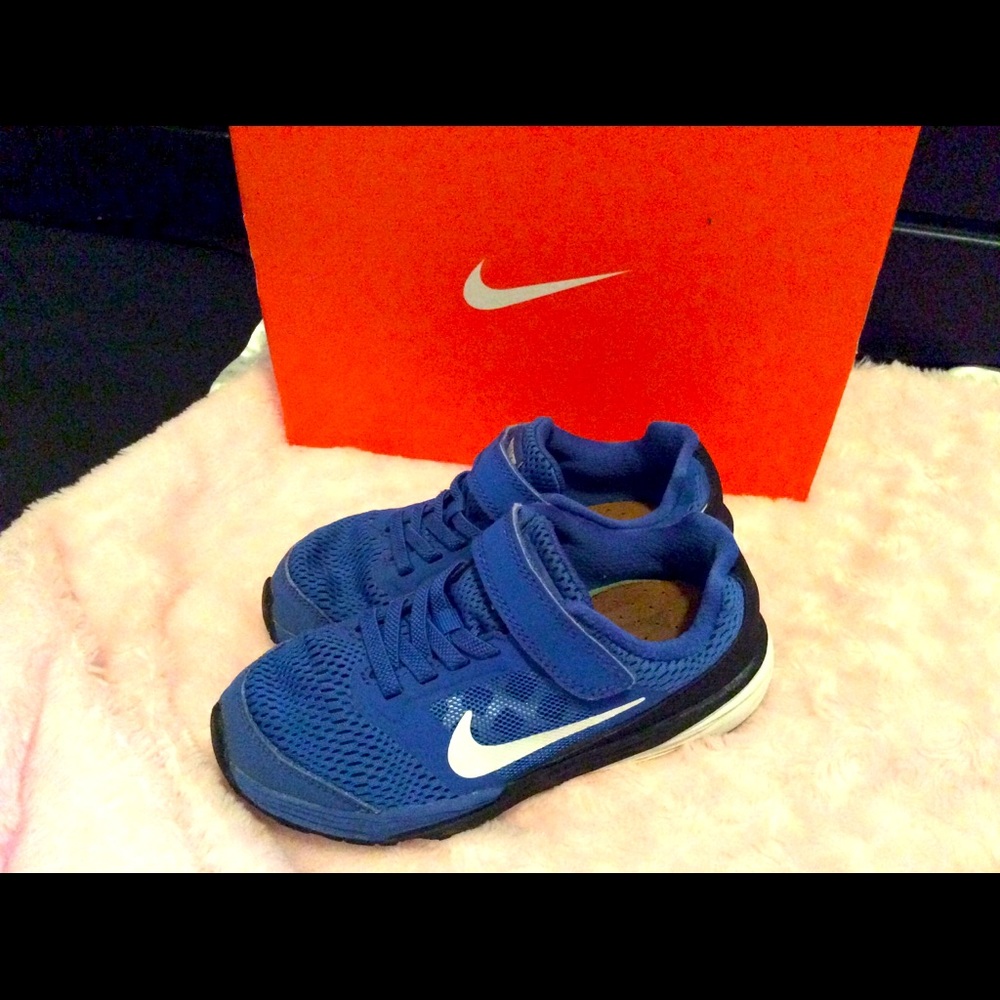 Boys Nike Shoes 12c